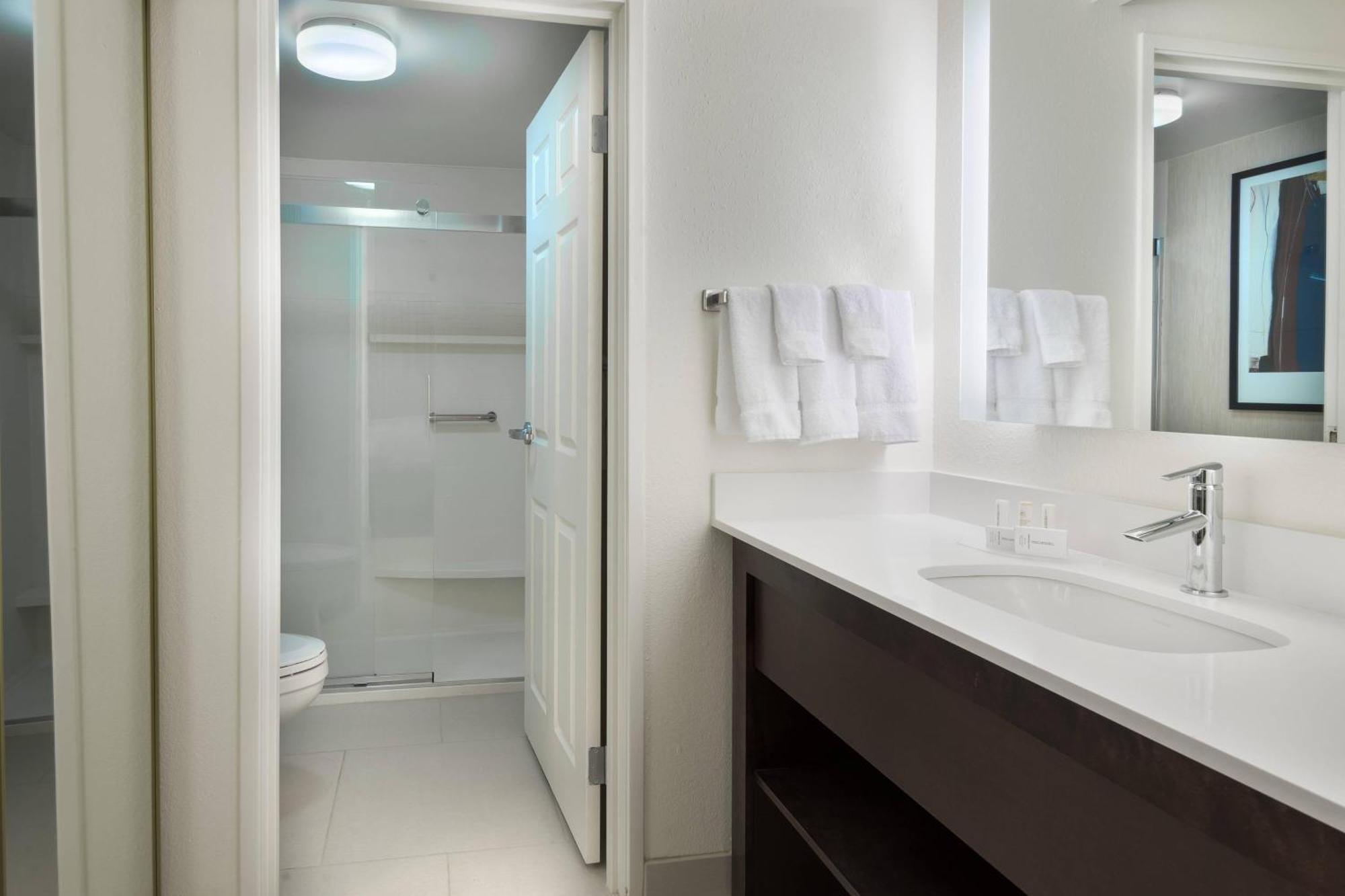Residence Inn Savannah Midtown Экстерьер фото